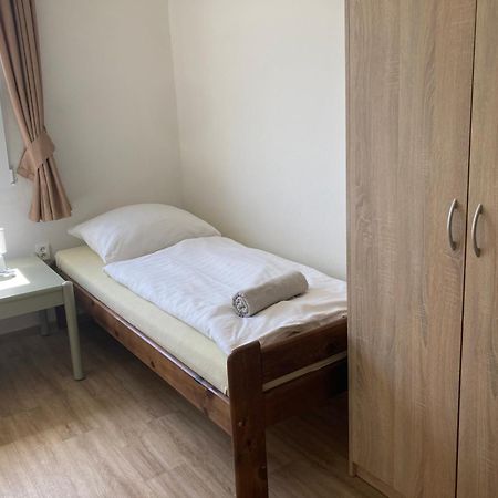 Penzion Cholin Novy Knin Esterno foto